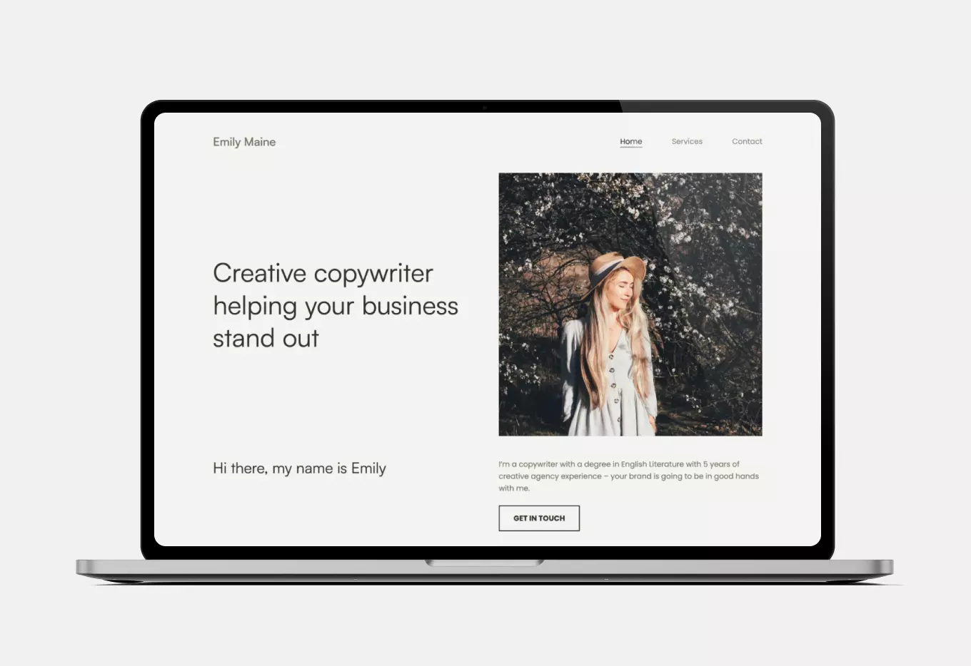 Copyfolio's "Journal" copywriting portfolio template, displayed with a different color and font combination, giving the portfolio website a calmer, more sophisticated vibe.